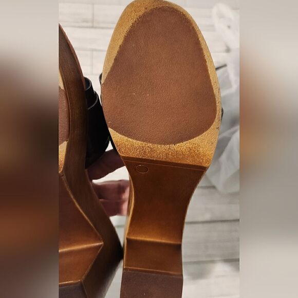 Vince Camuto Corlanda Croc Platform Sandal in Black Size 9.5 - Picture 11 of 14